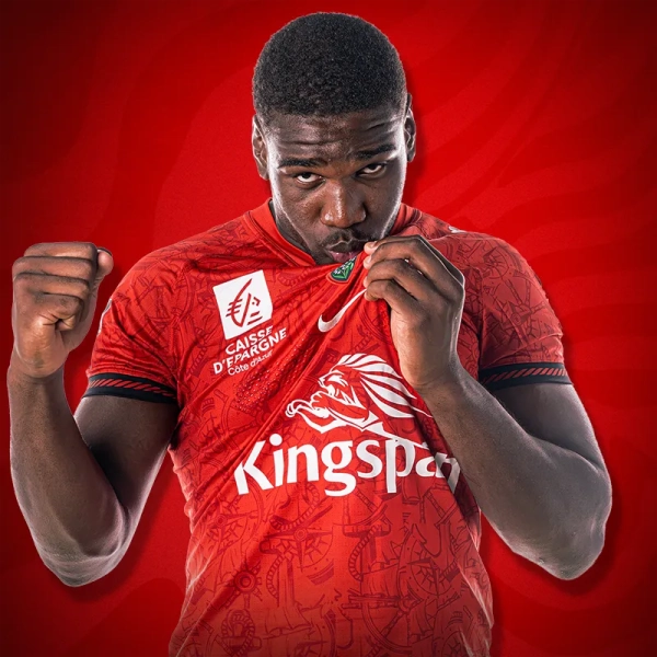 KPOKU_JUNIOR_CELEBRATION_Rouge